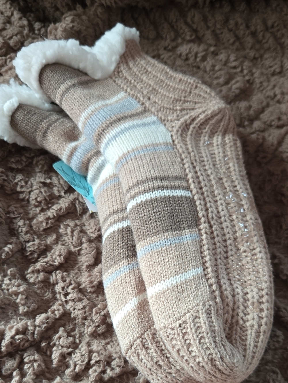 Muk Luks Sherpa-Lined Cozy Women's Cabin Socks